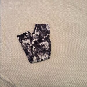 lululemon athletica Black and Gray Floral Leggings
